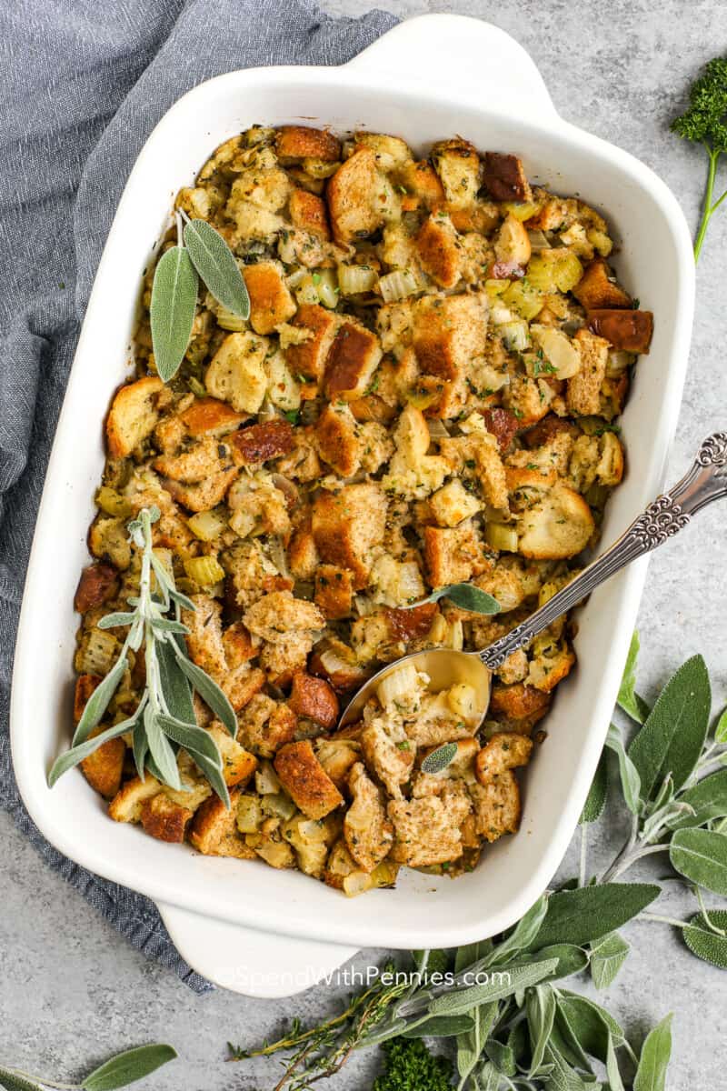 Easy Homemade Stuffing: 5-Star Family Favorite for Holidays